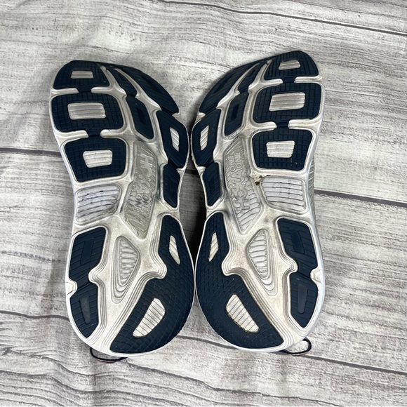 Hoka One One Women's 8 D (Wide) Bondi 7 Gray Running Shoes - Picture 6 of 7